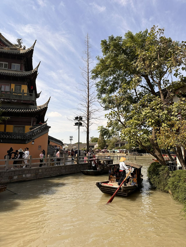 Zhujiajiao is an ancient water town located in the Qingpu District of Shanghai