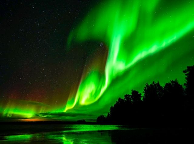 Enjoy the northern light experience @  Finland!