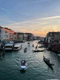 Venice’s Top Attractions: A Journey Through the Floating City 🌊✨