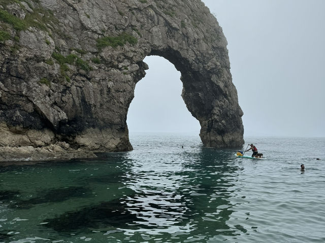 Nature’s Masterpiece: Durdle Door Nature’s Masterpiece: Durdle Door