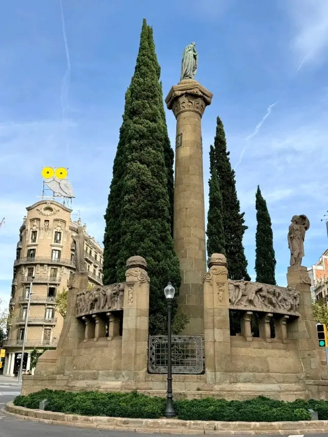 Barcelona Trails🍁