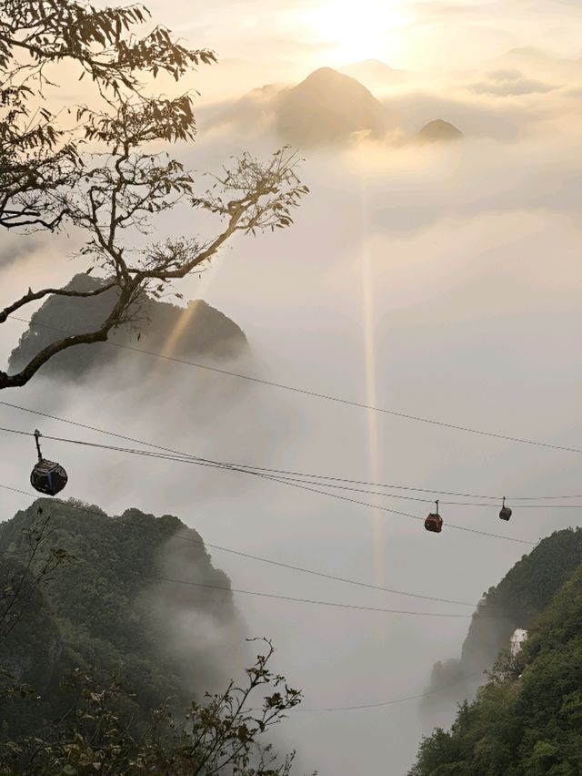 Лучший маршрут на горе Тяньмэнь Лучший маршрут на горе Тяньмэнь