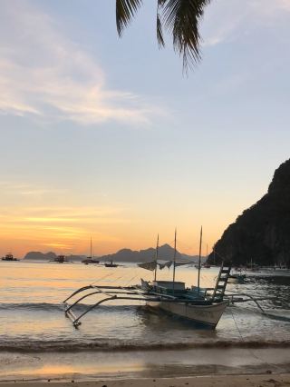 Philippine Sunsets: Where the Sky Paints Itself Every Single Night 🇵🇭✨