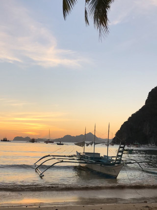 Philippine Sunsets: Where the Sky Paints Itself Every Single Night 🇵🇭✨