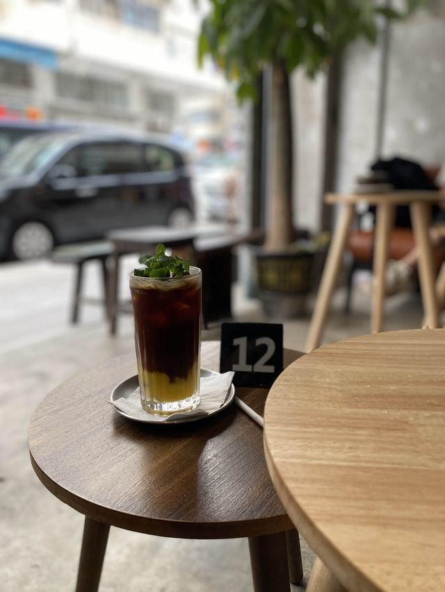 深水埗cafe -dozy