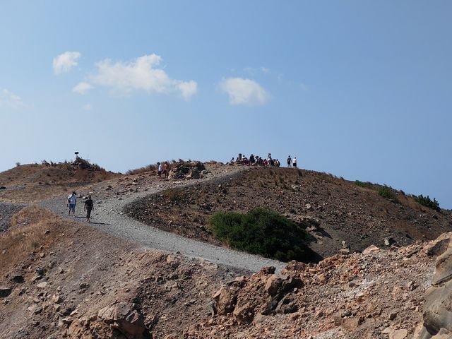 聖托里尼卡美尼火山島