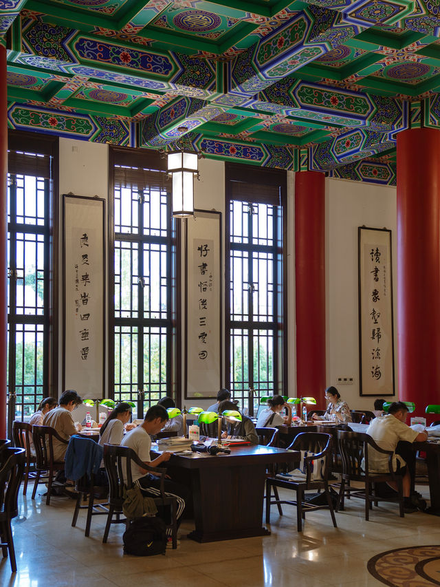 不在北京，魔都“小故宫”百年圖書館重新開放