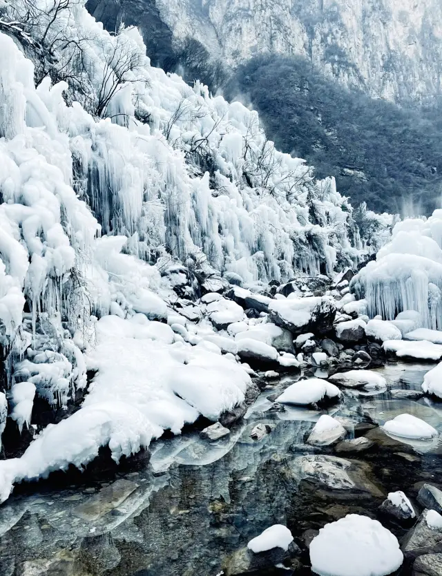How to play with the recently popular Yuntai Mountain ice waterfall? Please save this photography guide