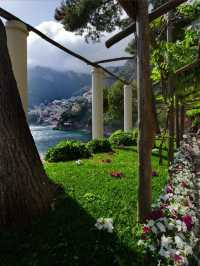 Positano's Hidden Gem 🏨✨: Villa Treville