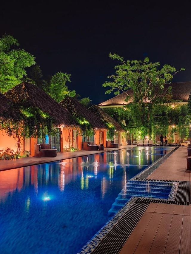 🌴 Escape to Ratchaburi's Khum Damnoen Resort 🏖️