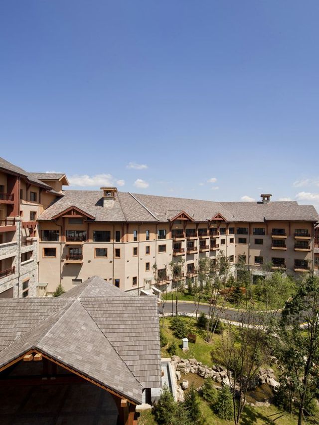 🏔️ Chill Vibes & Ski Thrills at Westin Changbaishan 🎿