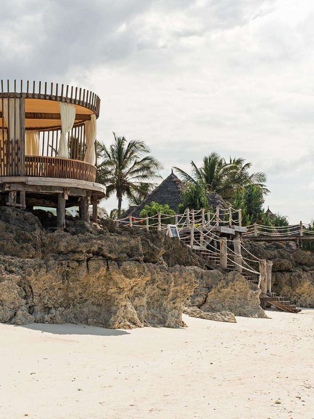 🌴 Zanzibar's Zenith: Essque Zalu's Serene Stay 🏖️