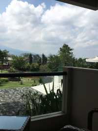 🌴🏨 East Java's Luxe Escape: Singhasari Resort Batu 🌄🛌