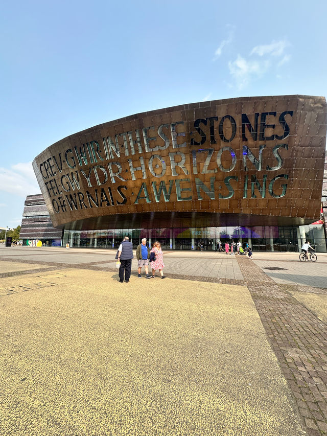 Cardiff Bay, the modern beating hard of Wales’ Capital Cardiff 🏴󠁧󠁢󠁷󠁬󠁳󠁿 