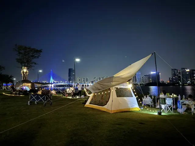 Guangzhou Lingshan Island Camping and BBQ: A Culinary Journey with a Stunning Seascape.