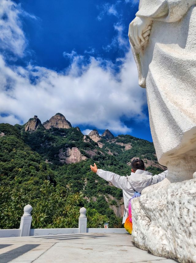 南陽五朵山閔公祠 閔智亭道長像。