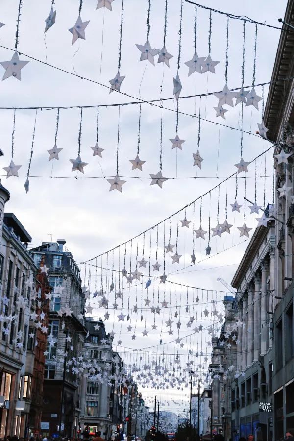The Christmas Atmosphere in London Has Already Begun!