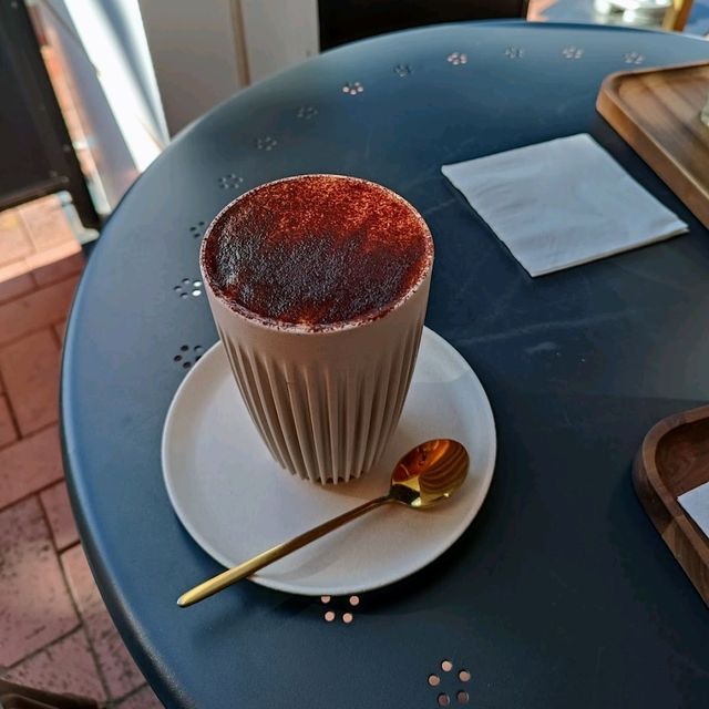 art gallery and cafe