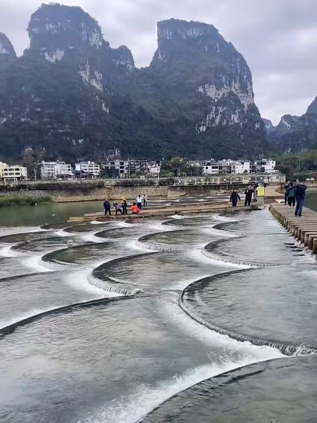 「邊關崇左」——廣西的壯族風情地