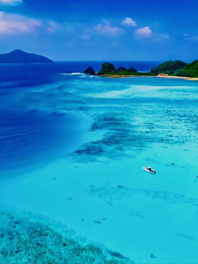 在宮古島的海風裡，邂逅那片澄澈如詩的湛藍天地