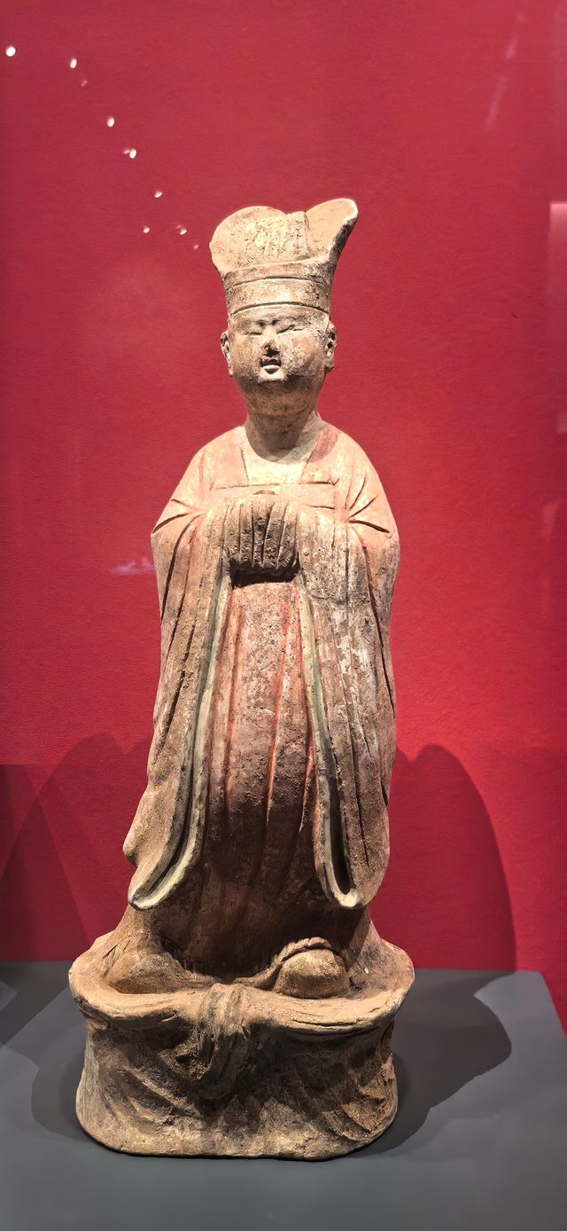 唐三彩的多彩世界