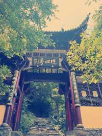嵊州紅佛寺　禅の世界への旅ガイド