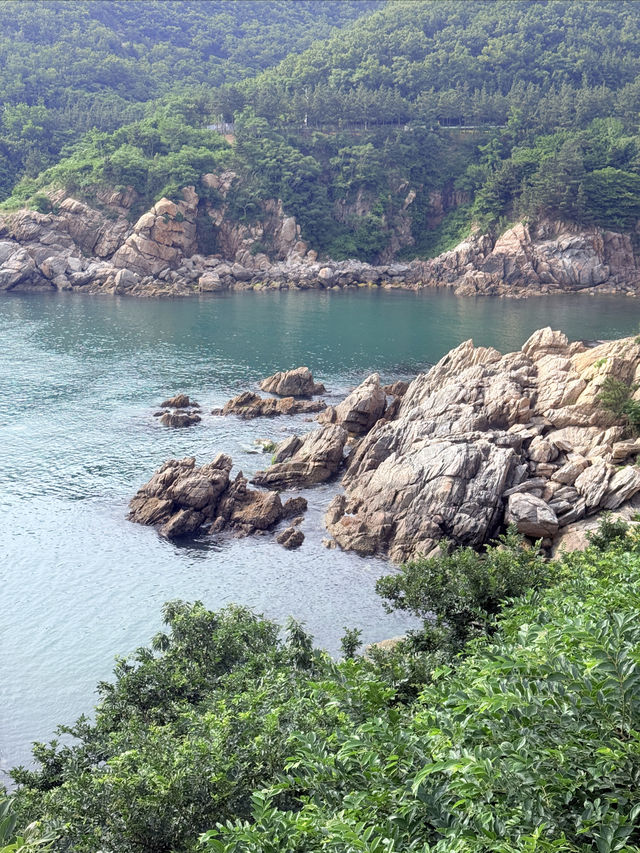 山海間嘅詩意棲息地，小眾崖尚觀景台。