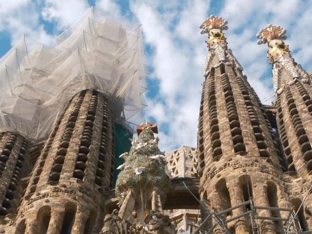 Barcelona One - day Guide (Gaudí Art Main Line) Part 2​