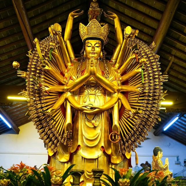 🪷 Qibao Pagoda & Temple: A Sanctuary of Buddhist Art