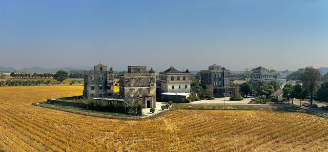 浮月村日出，秒穿百年