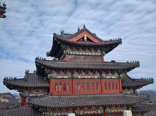 雲海中的仙境秘境