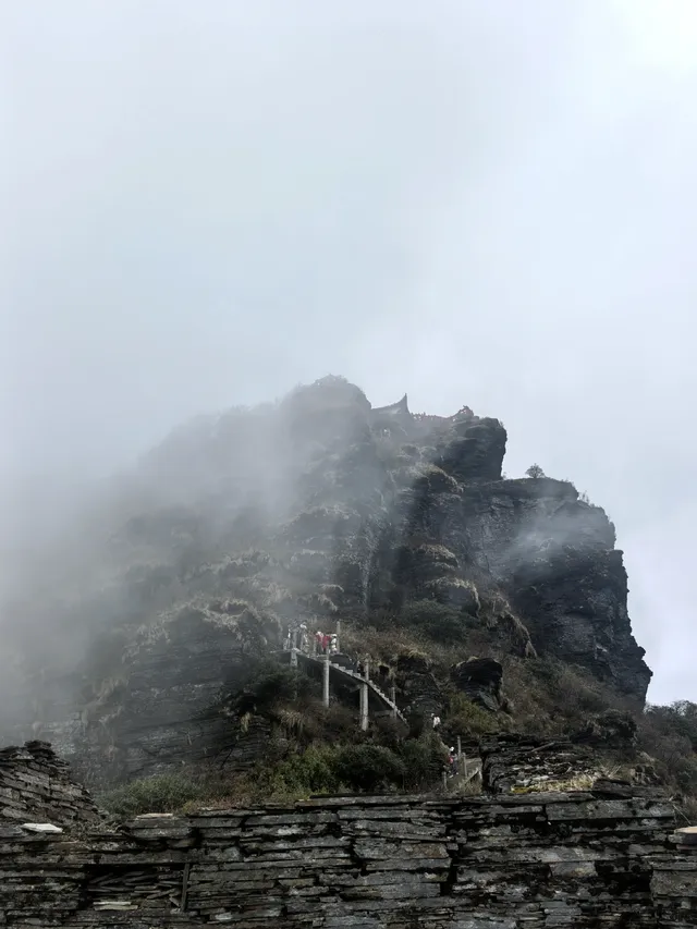 登頂梵淨山坐了最暈車的景交車