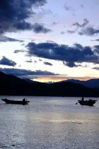 瀘沽湖日落天花板|女神灣的黃昏美到失語