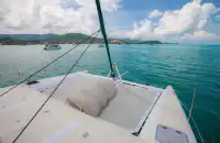 在蘇梅島,我搭上了一艘會得獎的帆船!