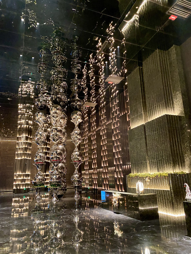 夜遊西安｜泡湯汗蒸+美食自由的神仙週末攻略