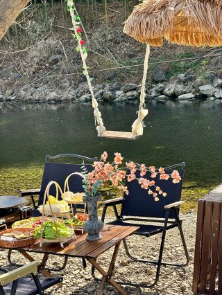 A secret camping party in the bamboo forest – an absolutely amazing outdoor party experience!