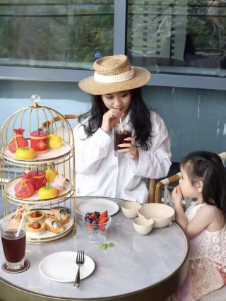 Mother's Day Gift | Escape the hustle and bustle of daily life and embark on a journey to Southeast Asia