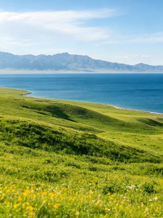 Current situation at Sayram Lake on July 19, crying over the clothes I brought myself