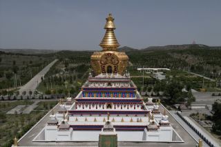 วัดรุ่ยอิง สถานที่ศักดิ์สิทธิ์ของพุทธศาสนาทิเบต เปรียบเสมือนพระราชวังโปตาลาน้อยแห่งภาคตะวันออกเฉียงเหนือของจีน! เข้าชมวัดรุ่ยอิงได้ฟรี
