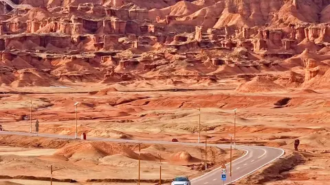 이곳은 제가 가본 곳 중 가장 지구 같지 않은 곳입니다. 남강의 가을은 — traveler post in 쿠처