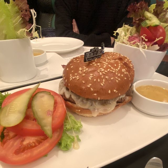 香港飲食介紹 - 性價比高的酒店美式餐廳