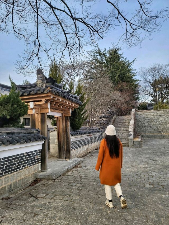 곧 목련이 피어날 경주 보문단지의 히든스팟📸