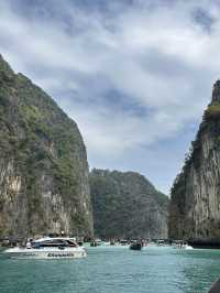 phi phi island (หมู่เกาะพีพี) 🌴