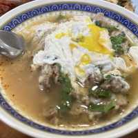 เจ๊เก๋อเนินโพธิ์ ส้มตำหนองบัวในตำนาน