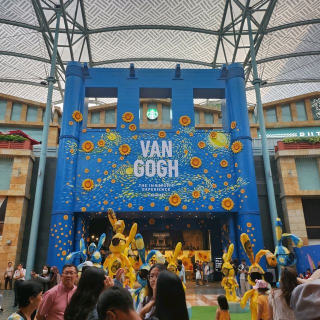 Interesting immersive experience - Van Gogh 