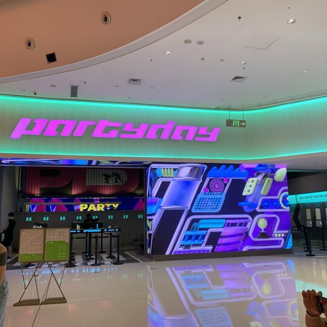 新開的10000㎡室內運動超樂場！