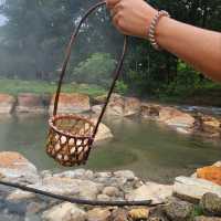น้ำพุร้อนธรรมชาติ ปลายพู่ อ.กะปง จ.พังงา