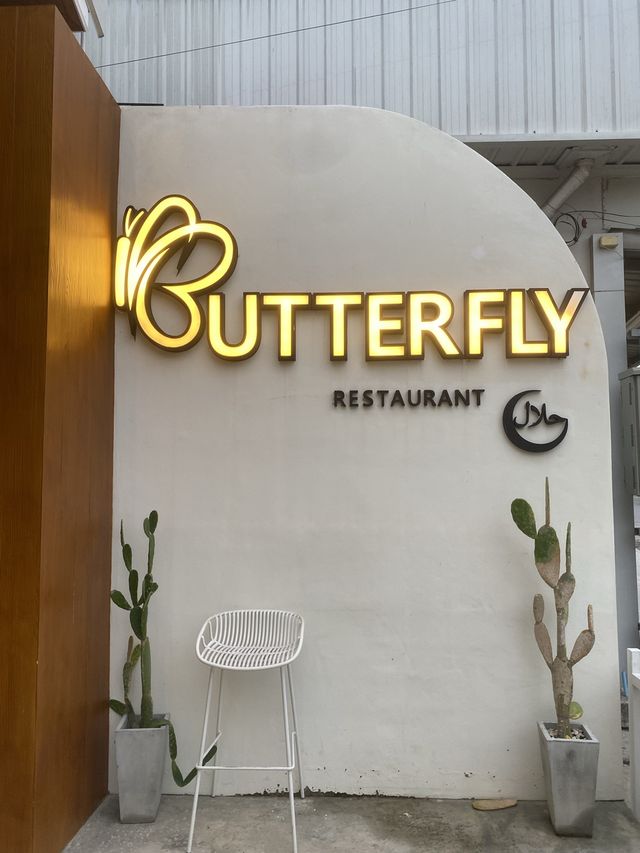 Butterfly Restaurant 🦋🥞