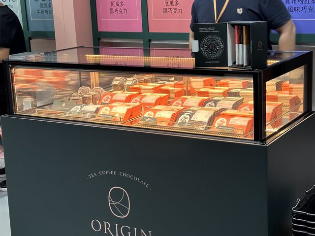 🍫 巧克力風味輪之旅：探索巧克力的原味之旅！🌍🍬