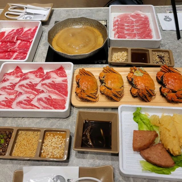 爆膏大閘蟹🦀•安格斯牛小排火鍋放題🐄
